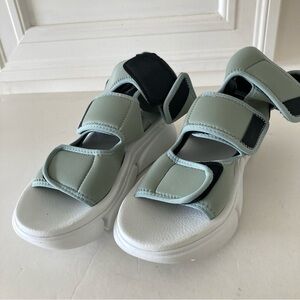 NWOT Fessura Free People Saturn Moss Green Sport Sandals Sz 39